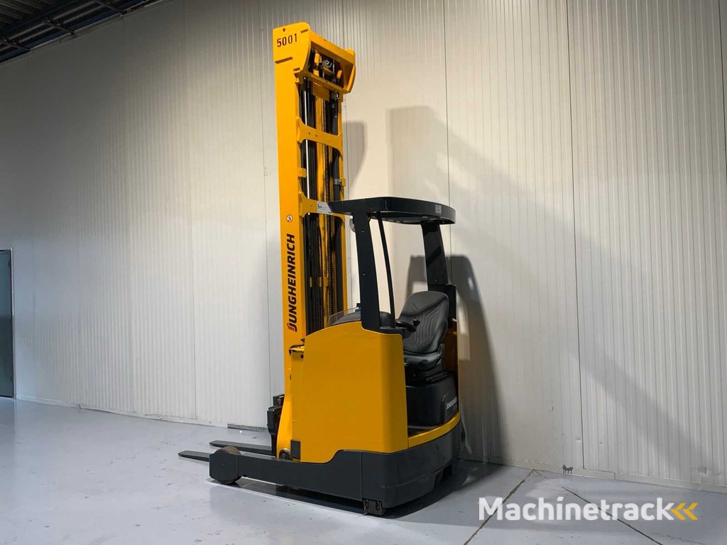 Jungheinrich ETV 216 Reach truck
