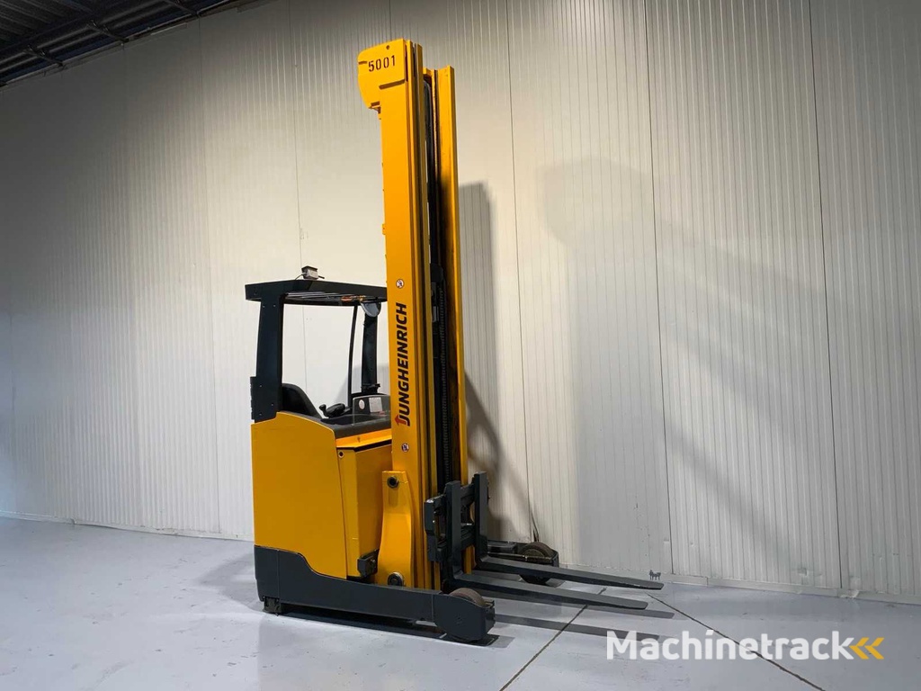 Jungheinrich ETV 216 Reach truck