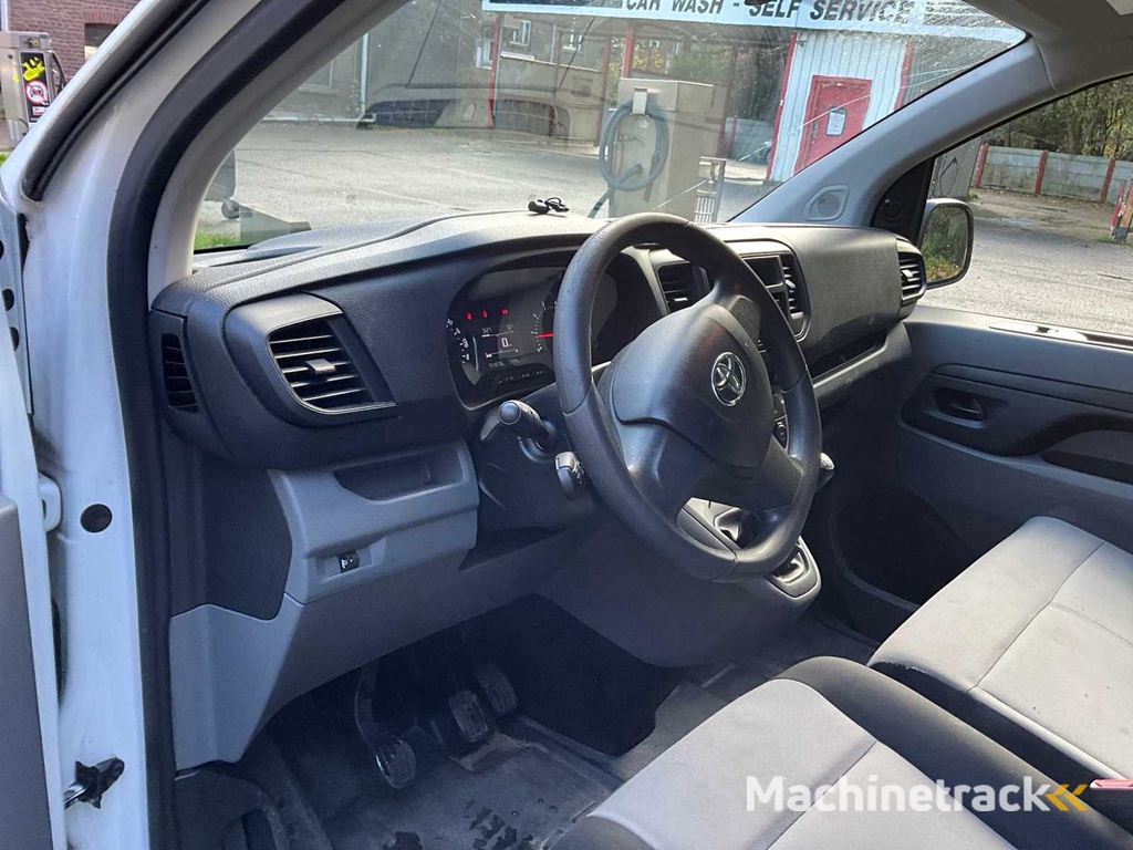 Toyota Proace Nutzfahrzeug