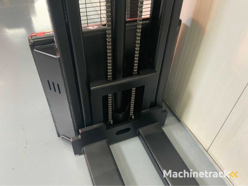 EP - EST 2,7 Meter Stapler