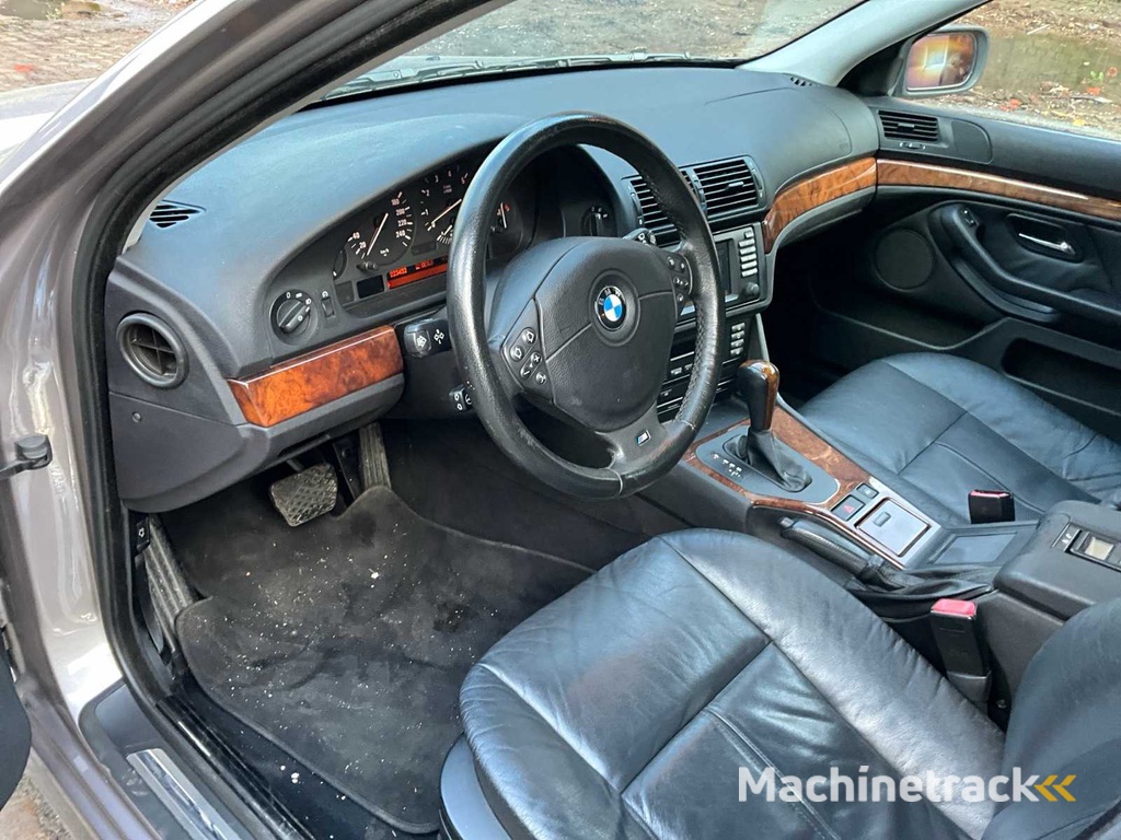 BMW 540i Limousine PKW