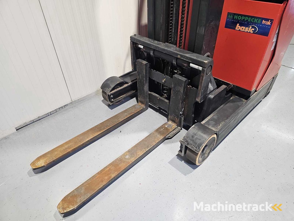 Linde - R16 - Reach truck