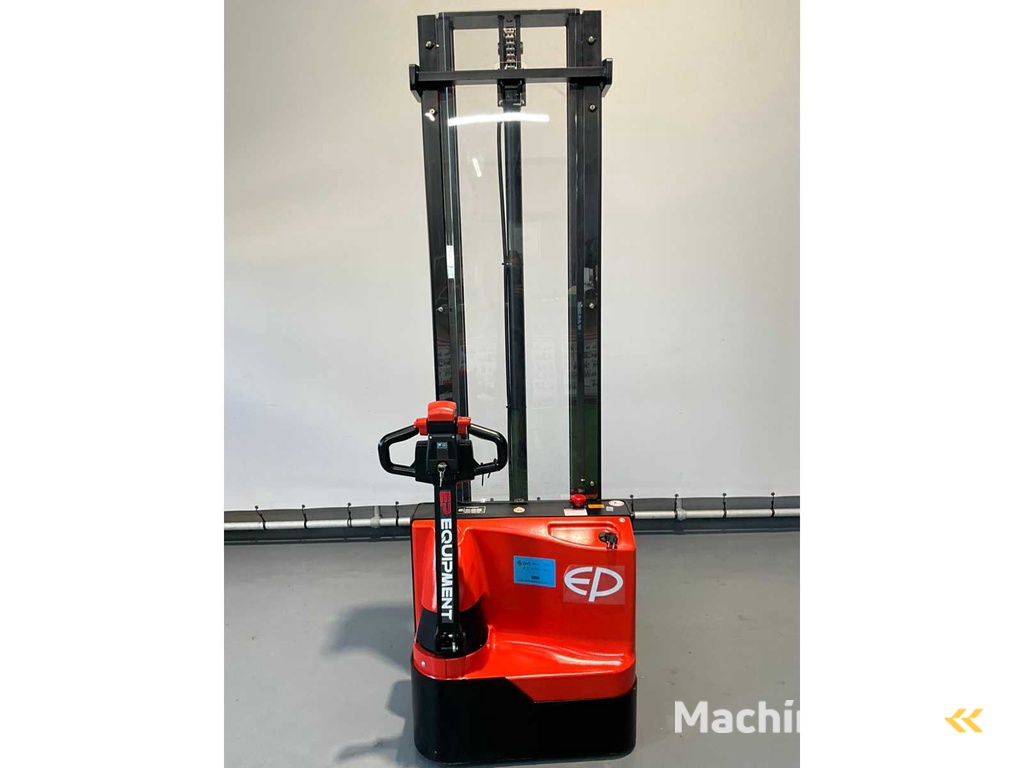 EP - ES15-15ES 4,15 meter - Stapelaar, interne lader