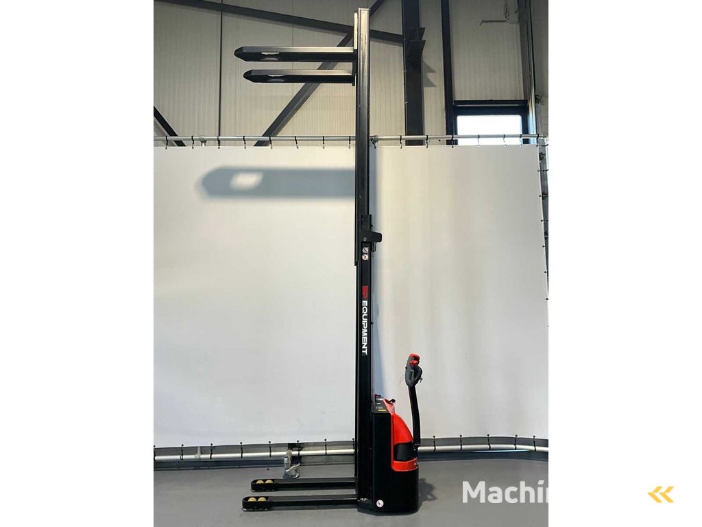 EP - ES15-15ES 4,15 meter - Stapelaar, interne lader