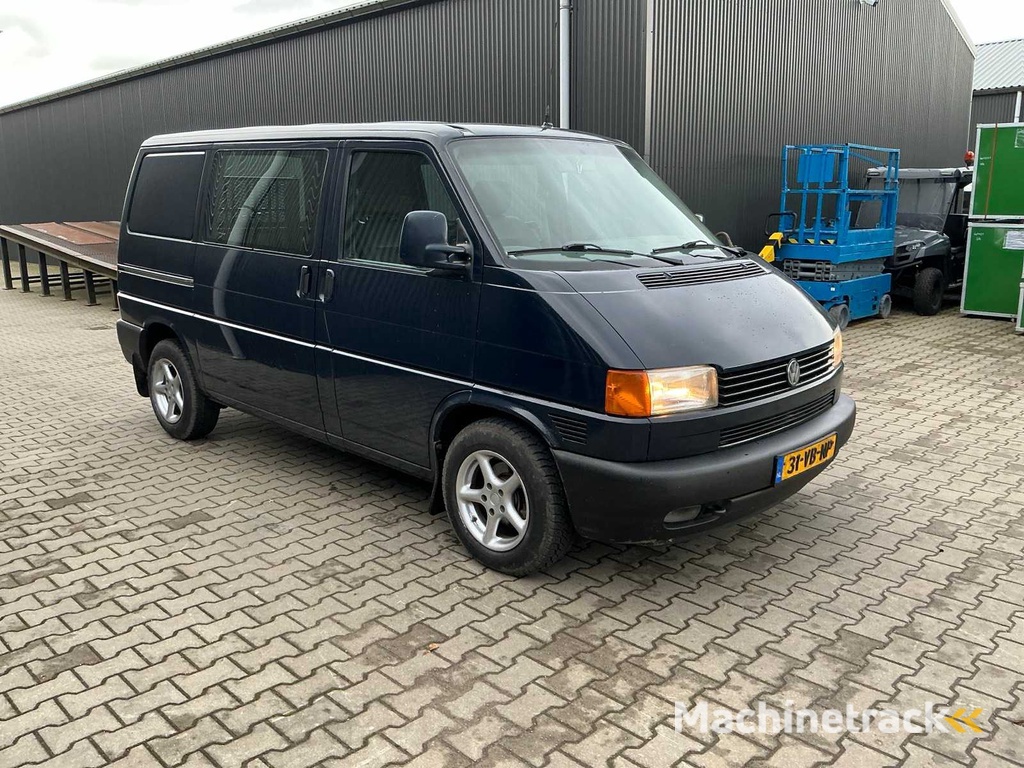 Volkswagen Transporter T4 2.4D 5 cylinder Commercial vehicle with ramp/loading platform