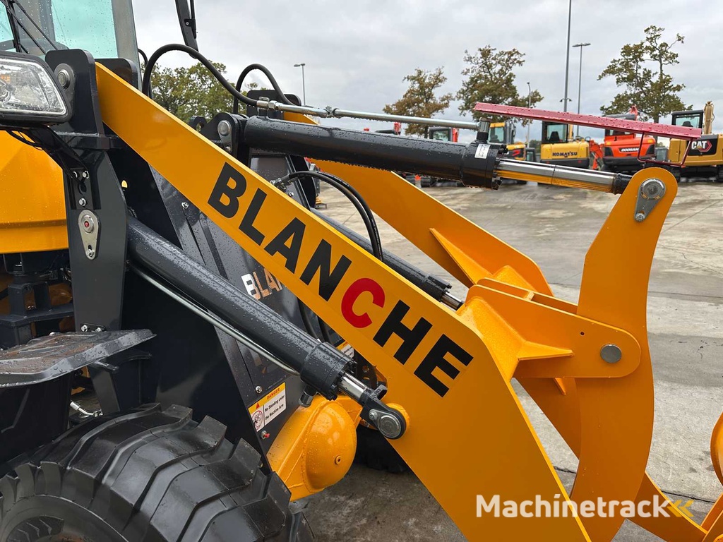 Blanche - 2025 - TW36 - Shovel