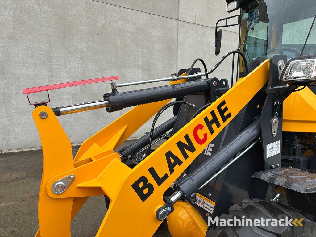Blanche - 2025 - TW36 - Shovel