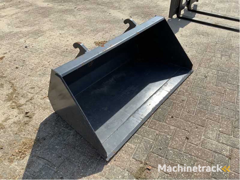 Excavator bucket