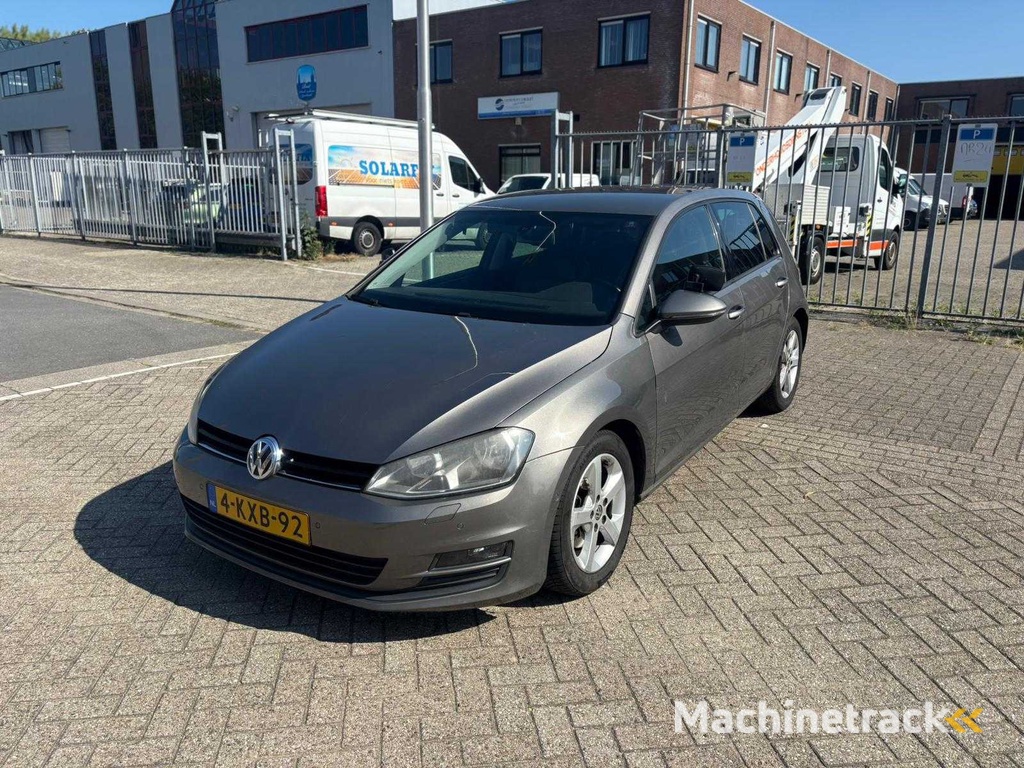 Volkswagen - 2013 - Golf - 1.6 TDI Highl. BlM. - Passenger car