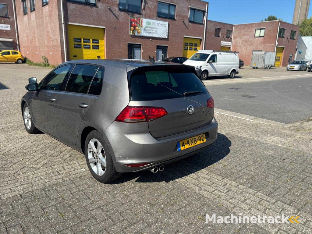 Volkswagen - 2013 - Golf - 1.6 TDI Highl. BlM. - Passenger car