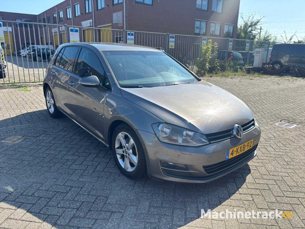 Volkswagen - 2013 - Golf - 1.6 TDI Highl. BlM. - Passenger car