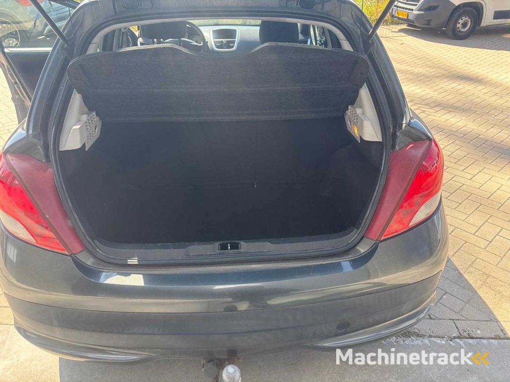 Peugeot - 2009 - 207 - 1.4 VTi X-line - Car