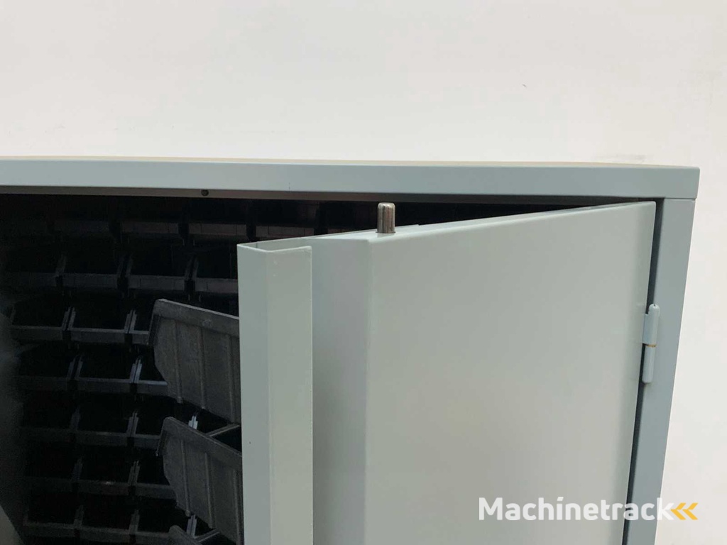 Povag - Behälterstreifenschrank gefüllt mit 340 Vorratsbehältern