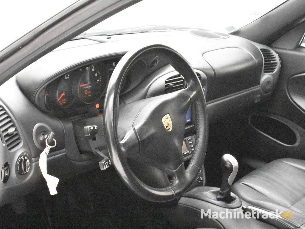 PORSCHE 911-996 CARRERA