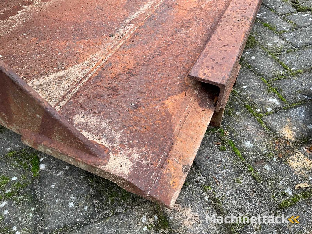 2007 Eurosteel Kantelbak CW30