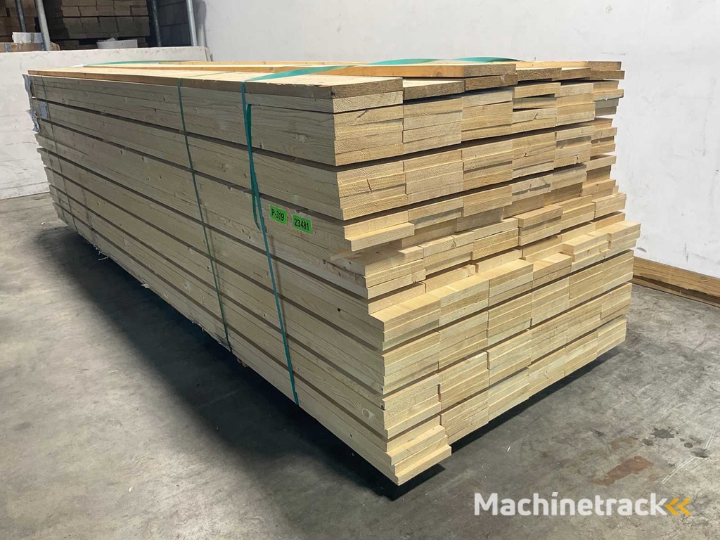 Planed spruce board 360x20x3 cm (75x)