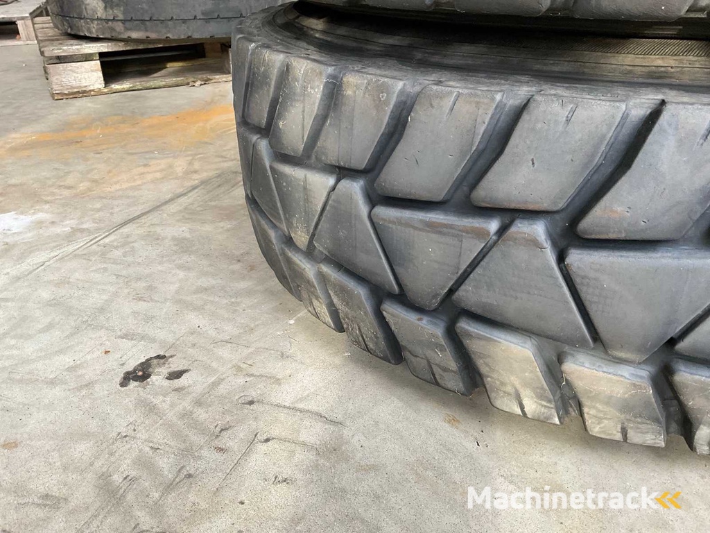 Otani OH312 LKW Reifen (4x)