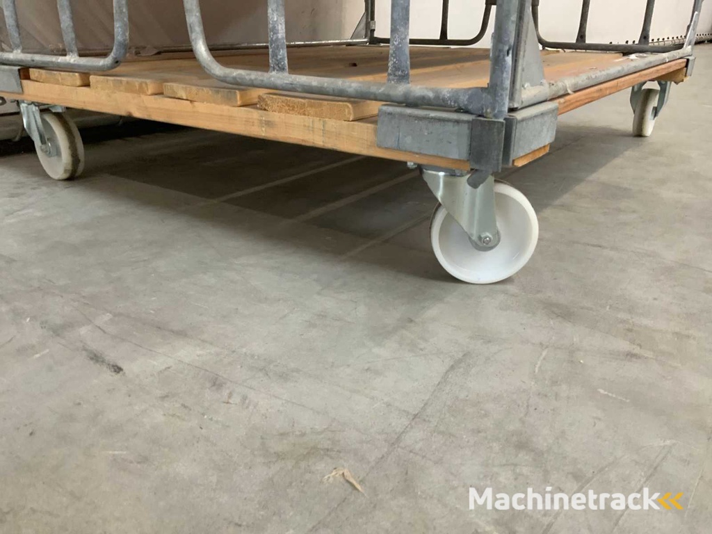 Shelf trolley 6 levels 131x102x211cm (25x)