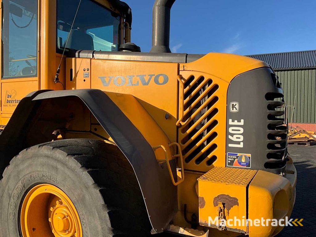 2005 Volvo L60E Shovel