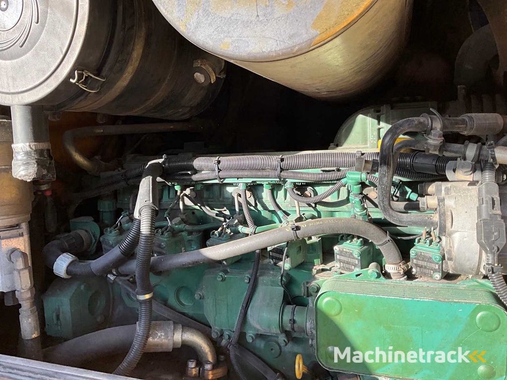 2005 Volvo L60E Shovel