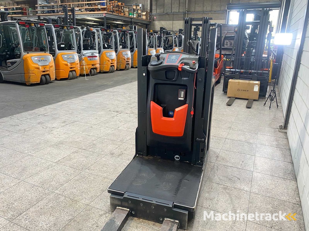 Linde - 2019 - V10-02 - Orderpicker