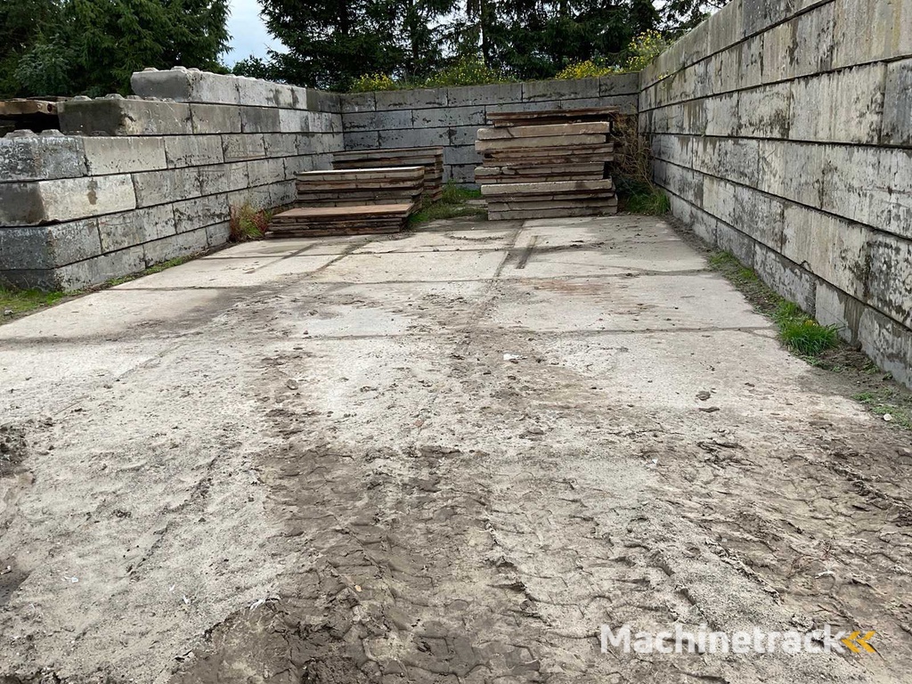 Stelcon Concrete Slab (19x)