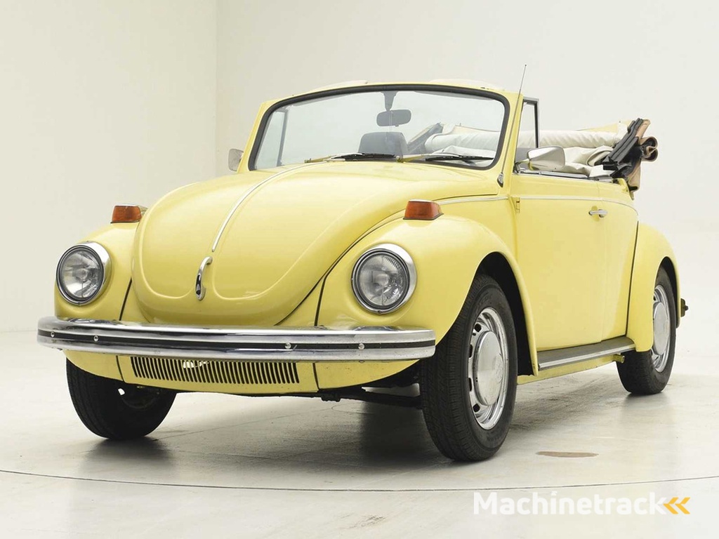 VOLKSWAGEN BEETLE CONVERTIBLE