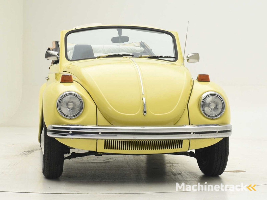 VOLKSWAGEN BEETLE CONVERTIBLE