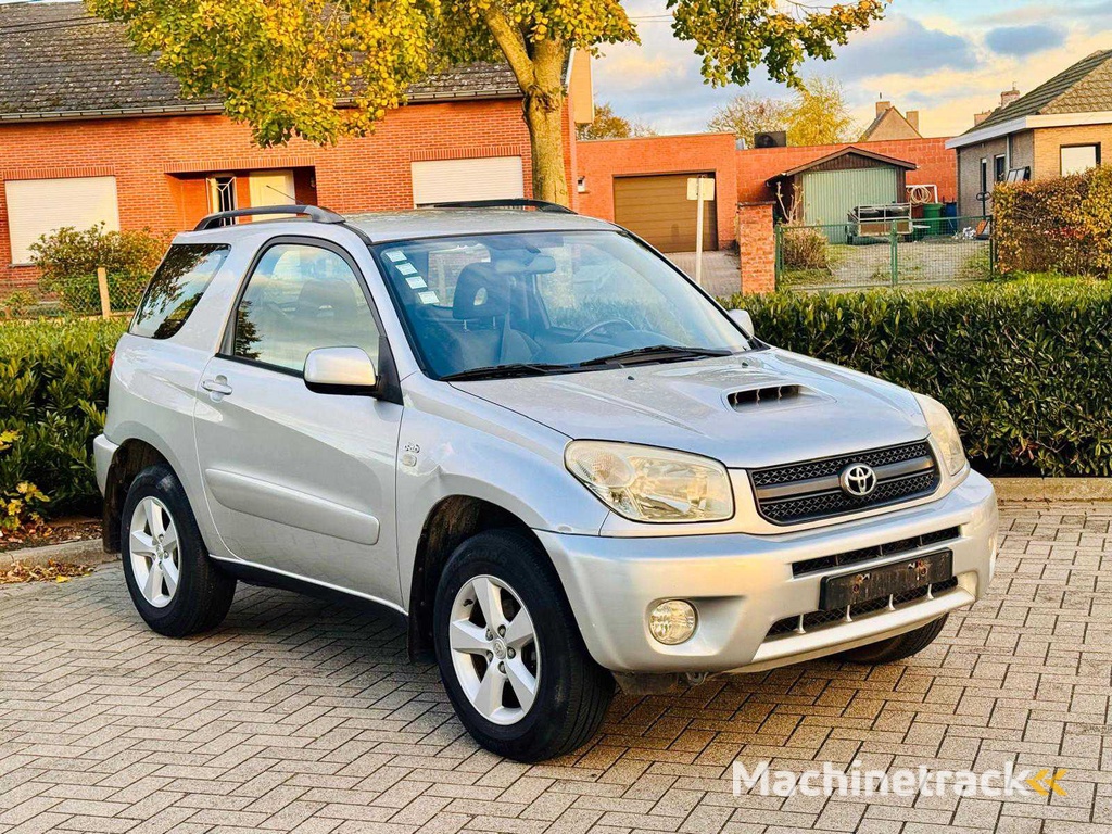 2004 Toyota RAV4