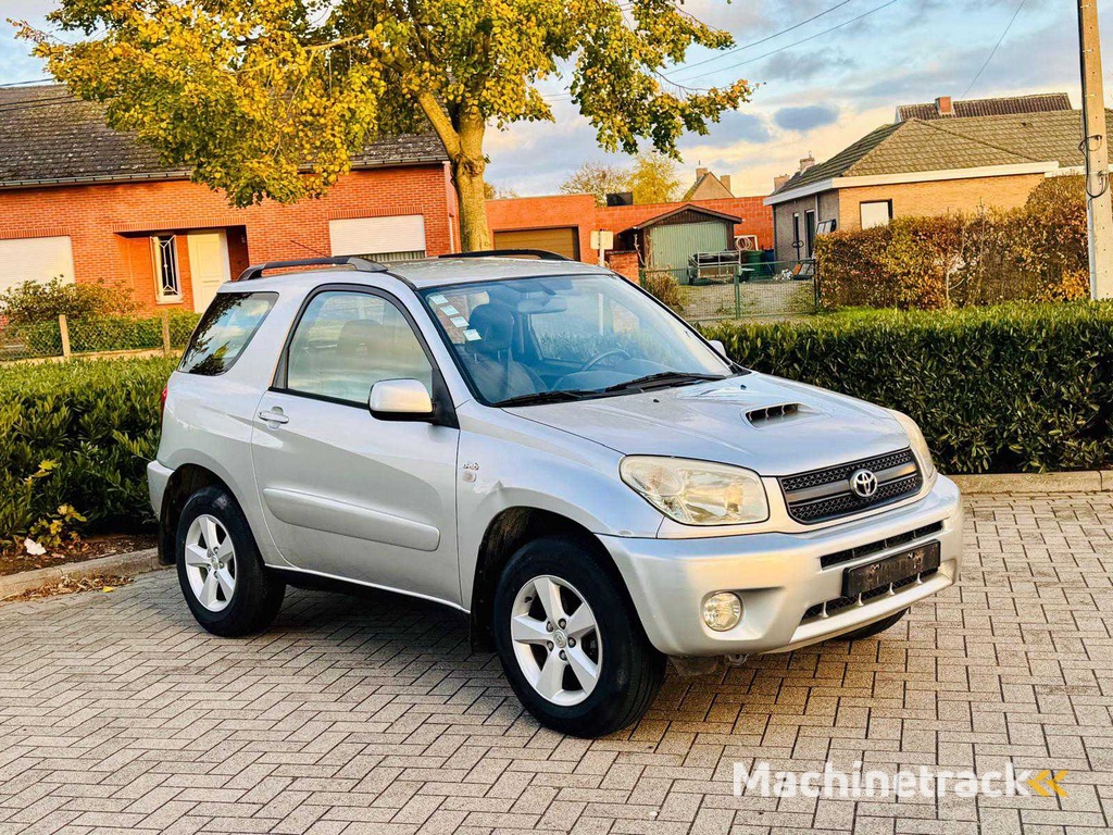 2004 Toyota RAV4