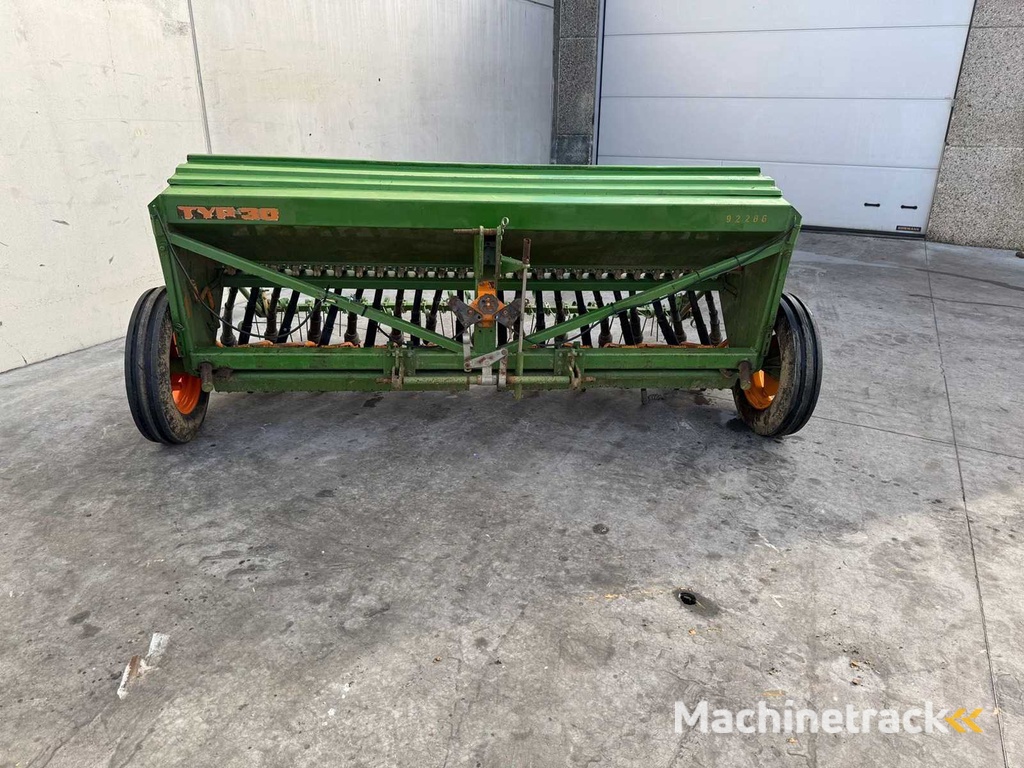 Amazon - D7/30 - Precision Seeder