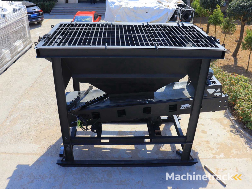 2025 Rhino-Cross Dosing Bucket with Conveyor Other Feeding Technology