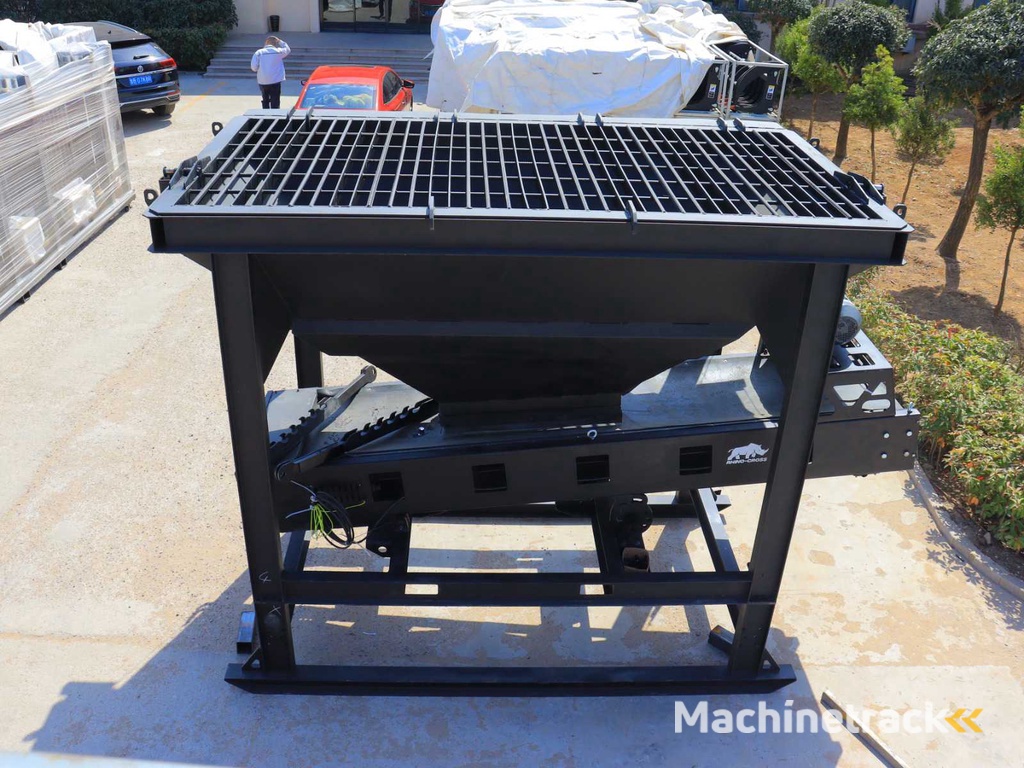 2025 Rhino-Cross Dosing Bucket with Conveyor Other Feeding Technology