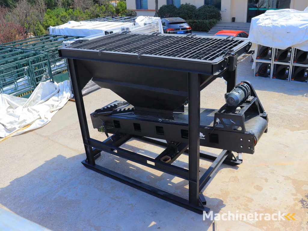 2025 Rhino-Cross Dosing Bucket with Conveyor Other Feeding Technology
