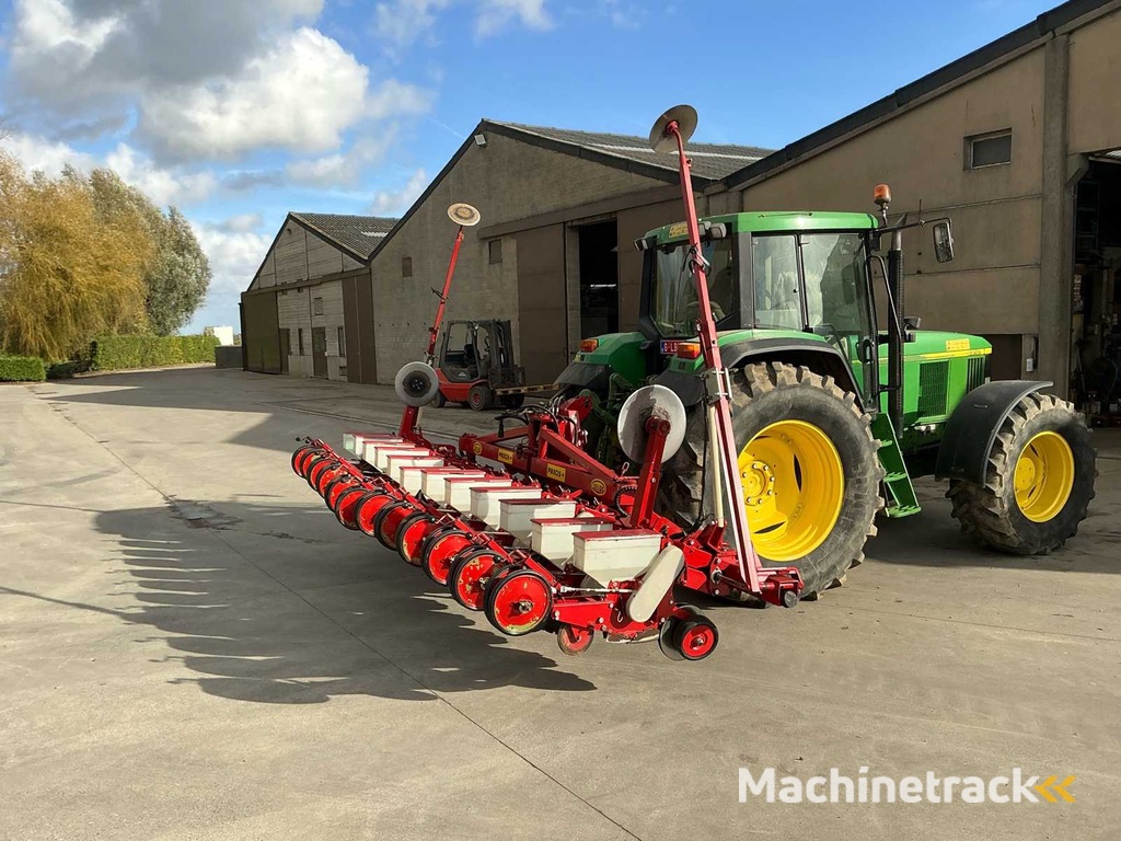 2005 Gilles C-Precis+ Precision Seeder