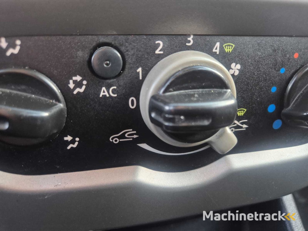 Dacia Sandero PKW 2012