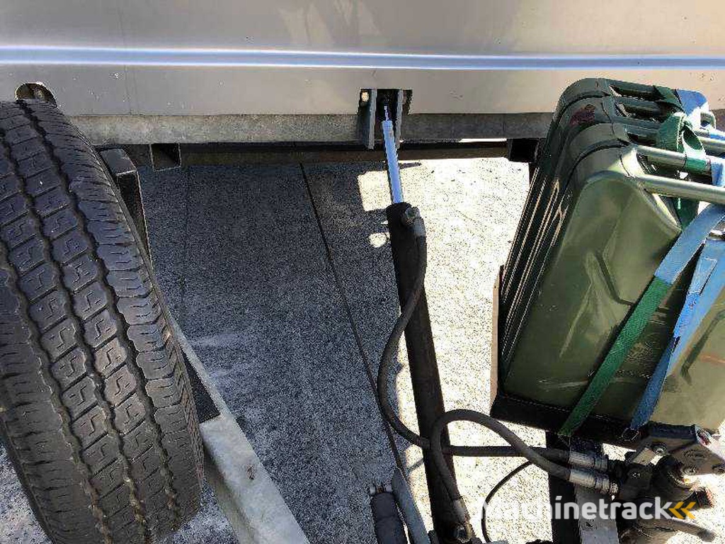 2005 Weytens 22700W Tilting Faired Car Carrier Trailer Car Trailer