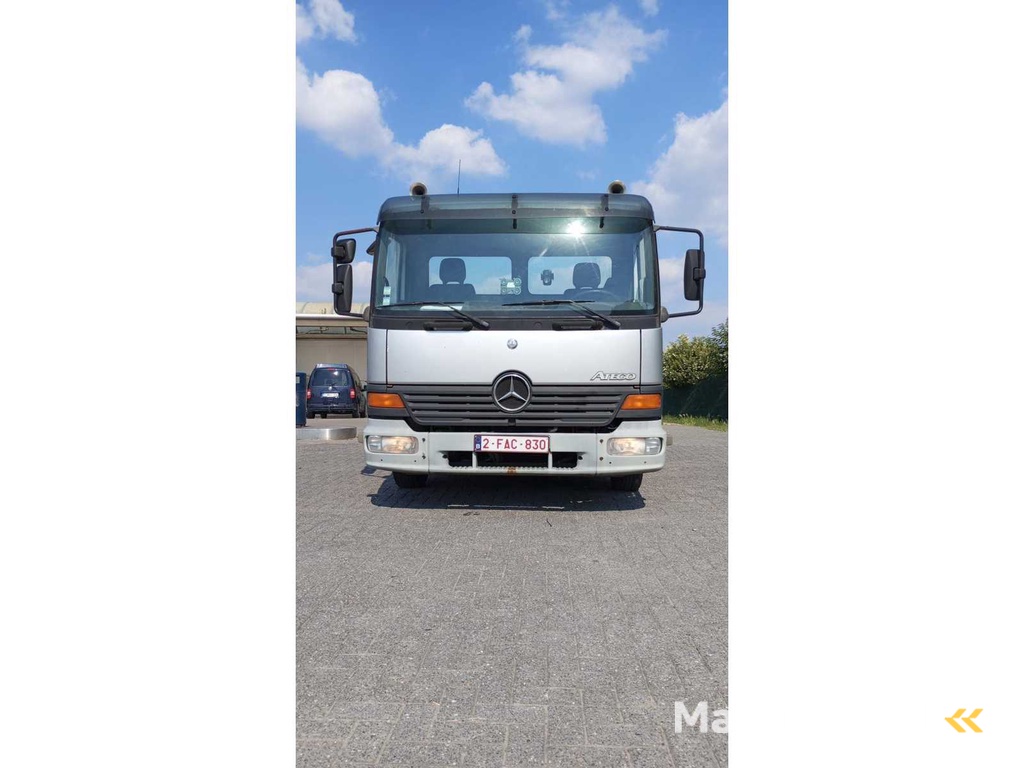 1999 Mercedes-Benz Atego depannagewagen / autotransporter