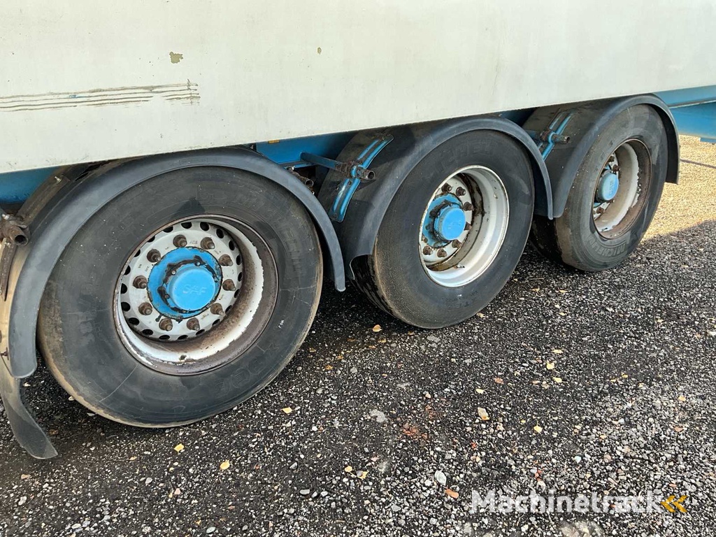 1994 Rendert den Kühlauflieger ROC 12.26 DK mit Thermo King SB II