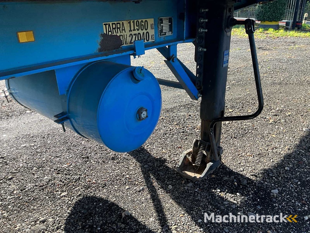 1994 Rendert den Kühlauflieger ROC 12.26 DK mit Thermo King SB II