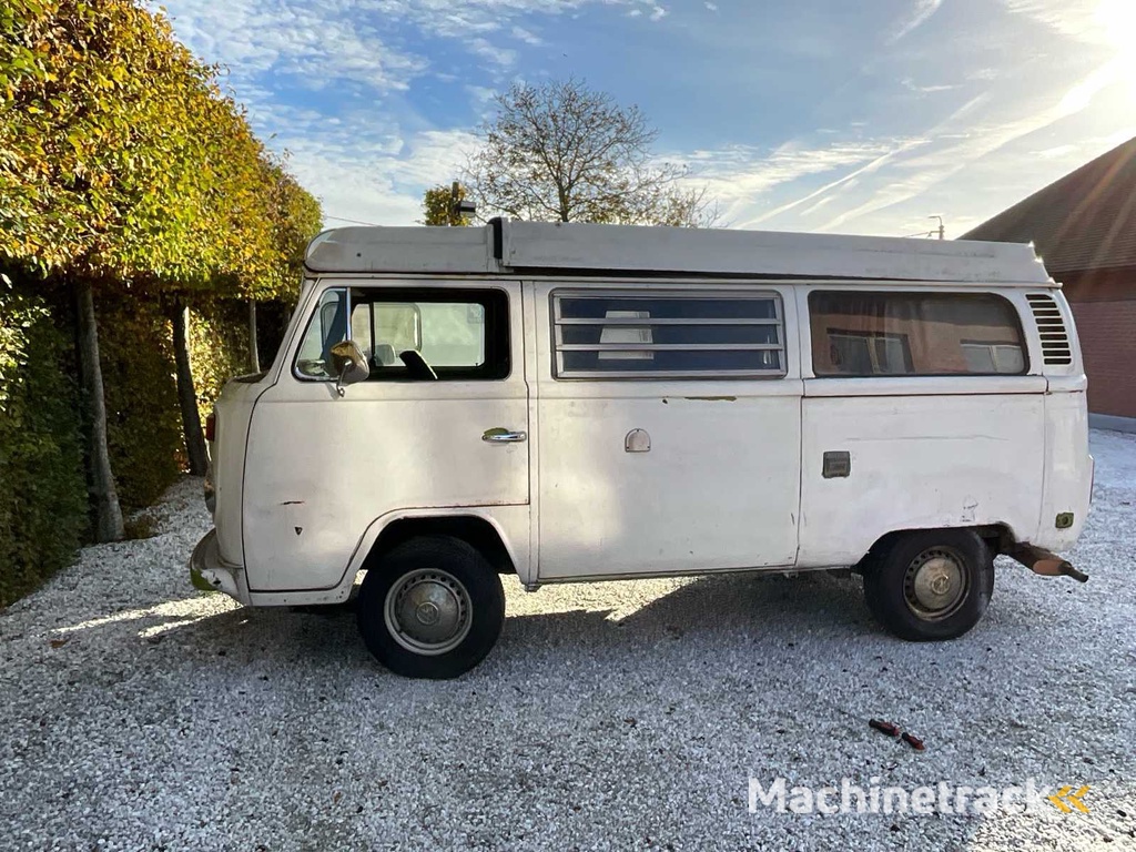 Volkswagen T2B berlin Auto