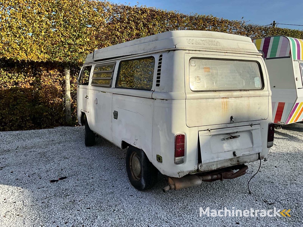 Volkswagen T2B berlin Auto