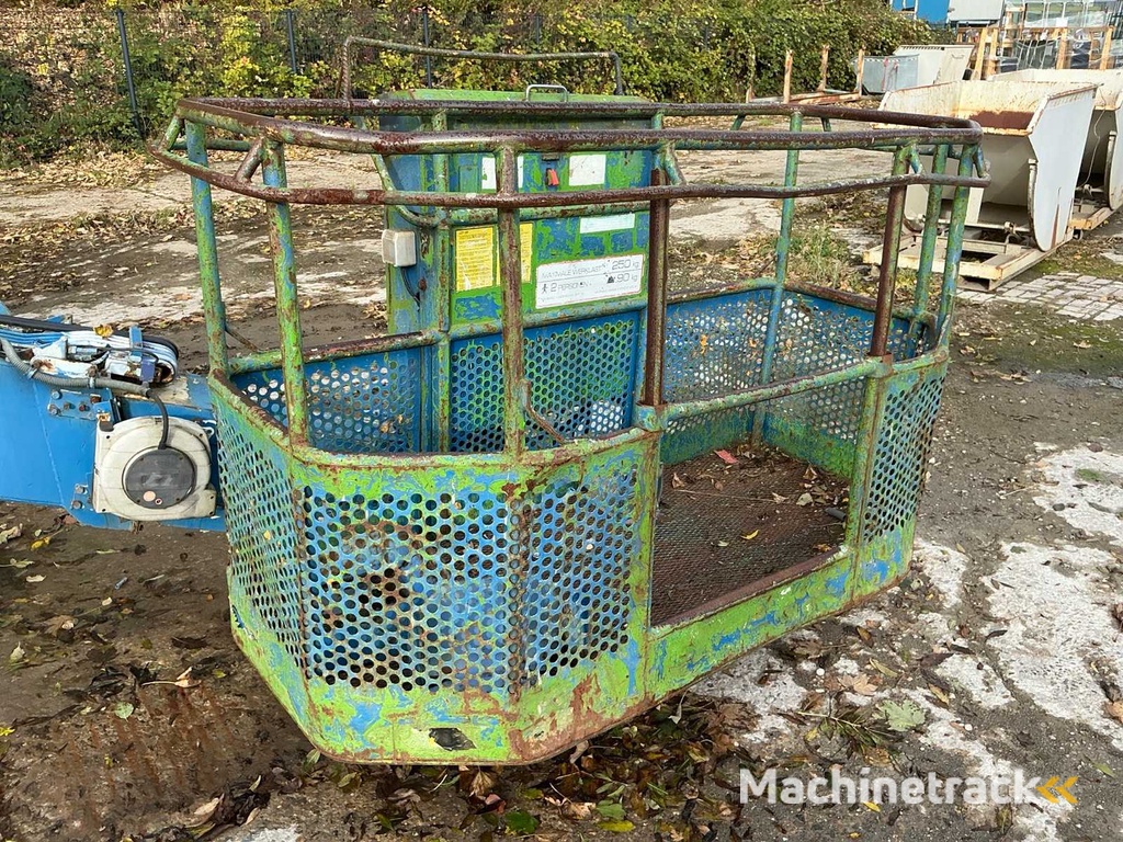 1989 AICHI SR123 Teleskoparbeitsbühne