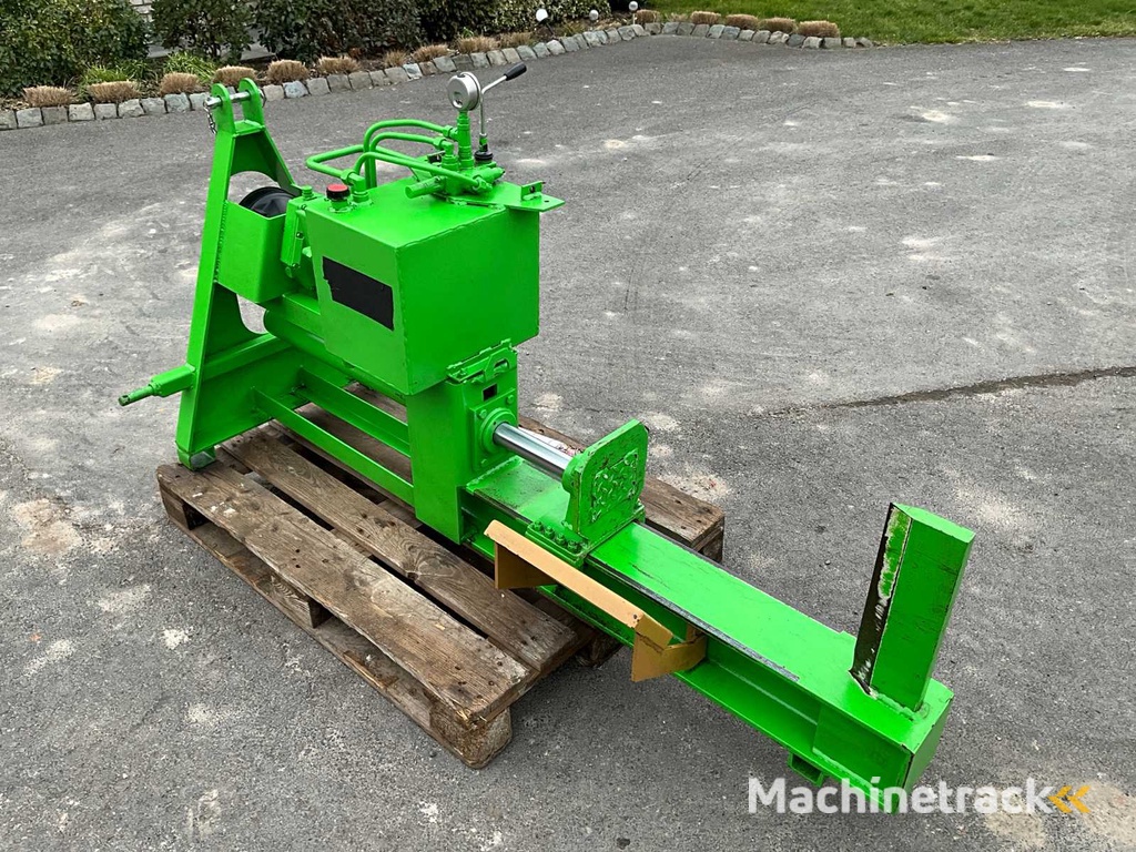 Ricon Mounted Wood Splitter