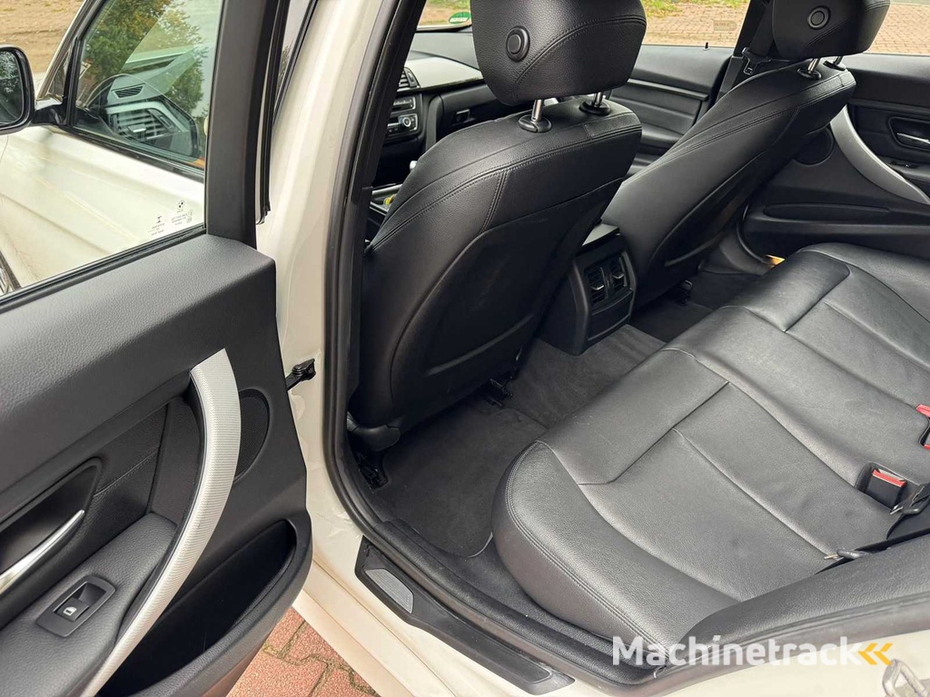 BMW 3er 316i High Executive 6-ZNT-25