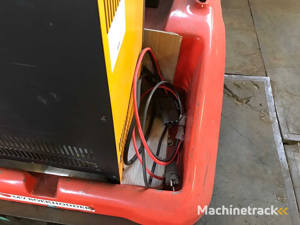 Electric tractor - 2018 - QDD30TS - Electric step-up tractor