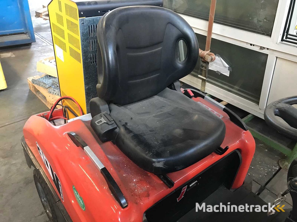 Electric tractor - 2018 - QDD30TS - Electric step-up tractor