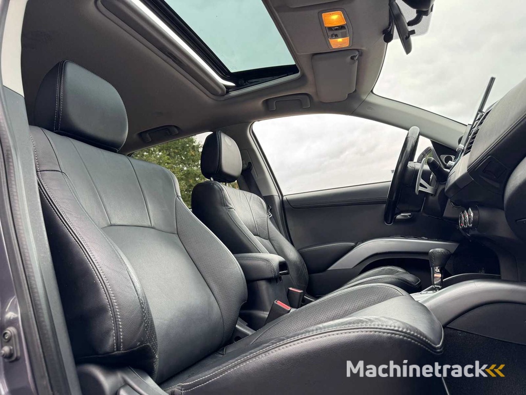 Mitsubishi Outlander 4x4 LPG G3 2.4 Intense+ 96-KLK-1