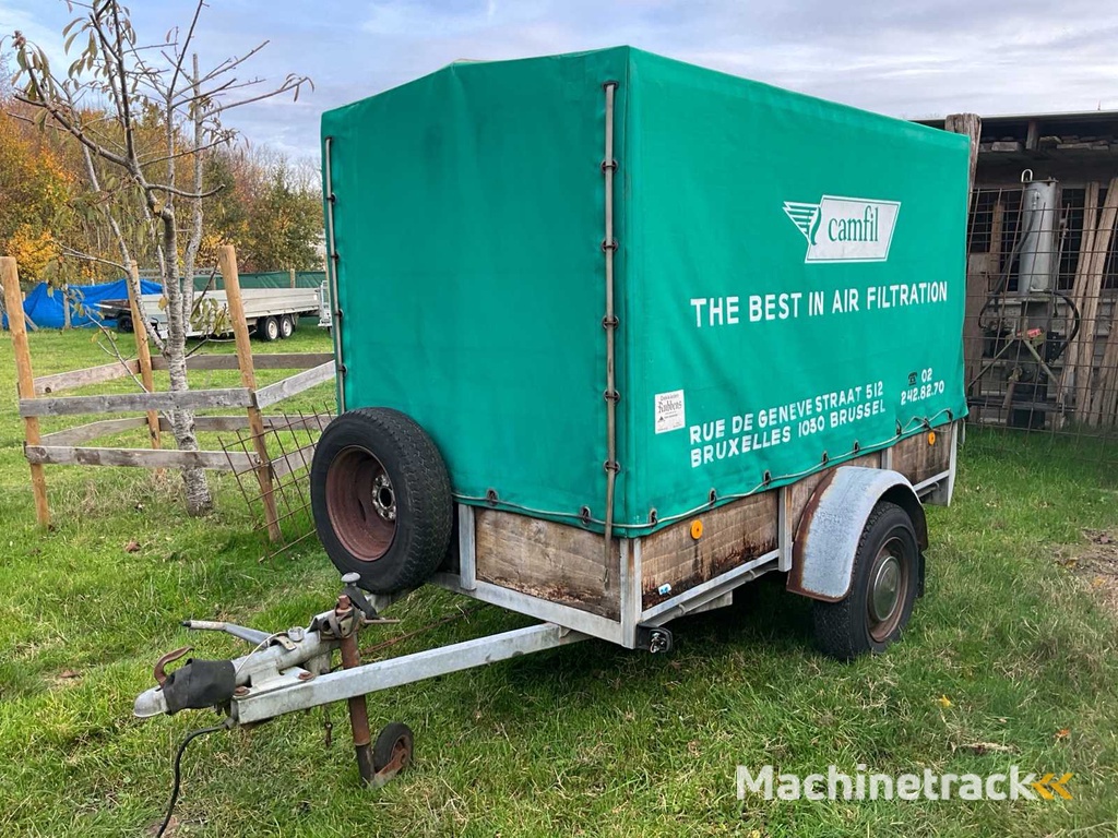 1989 Hitches Trailer