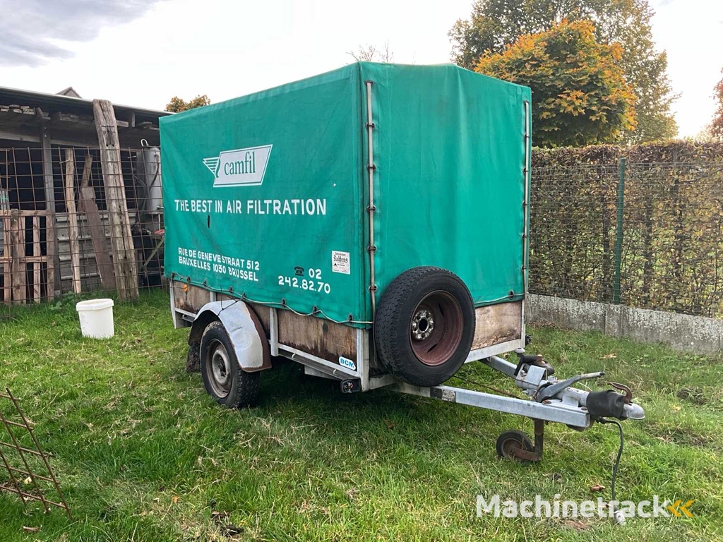 1989 Hitches Trailer